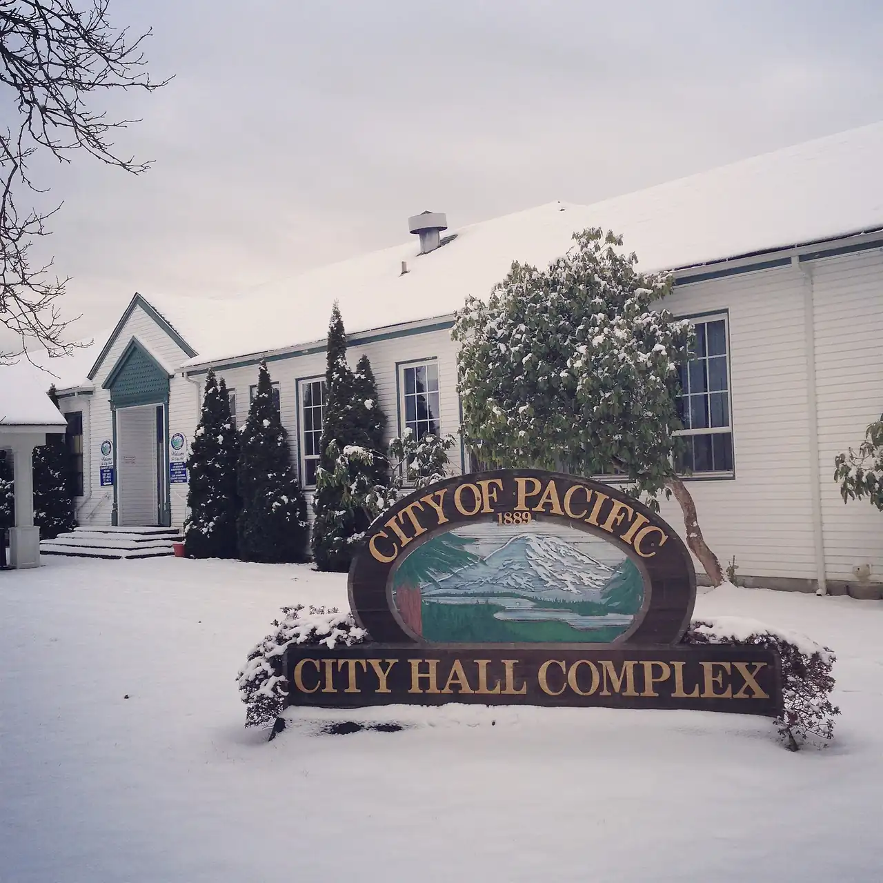 City hall and city sign in Pacific, Washington